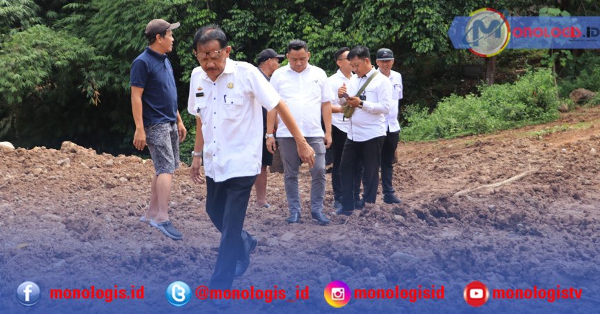 Bupati Pesisir Barat Tinjau Land Clearing Pembangunan RS Tipe C