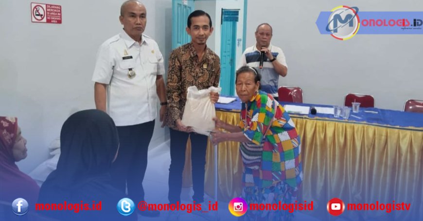 Victorius Beni Wibisono Bagikan Bantuan Beras dan Sosialisasikan Program Kesehatan