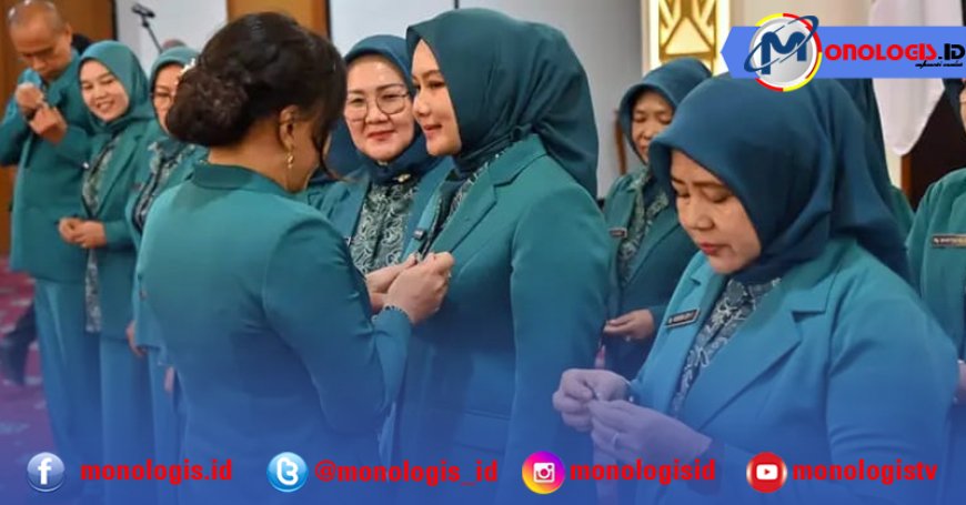 Zita Anjani Lantik Seluruh Pengurus TP PKK Lampung Selatan Periode 2025-2030