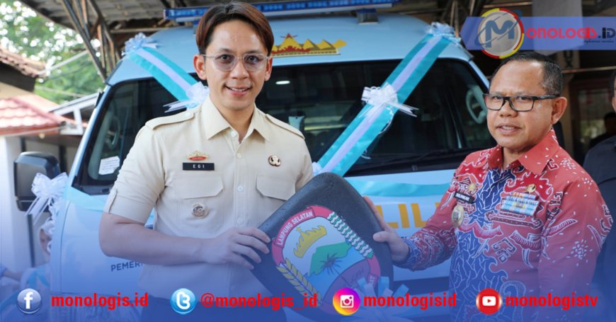Pemkab Lampung Selatan Hibahkan Mobil Samsat Keliling ke Pemprov Lampung
