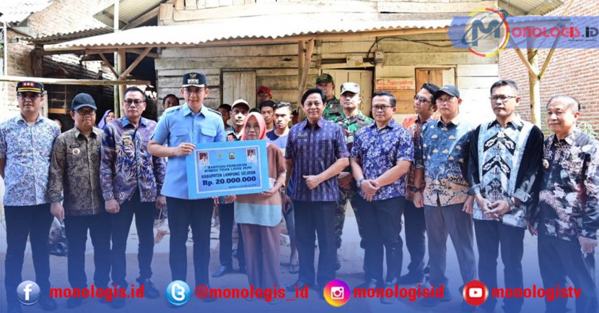 Egi Salurkan Bantuan RTLH ke Warga Jati Agung