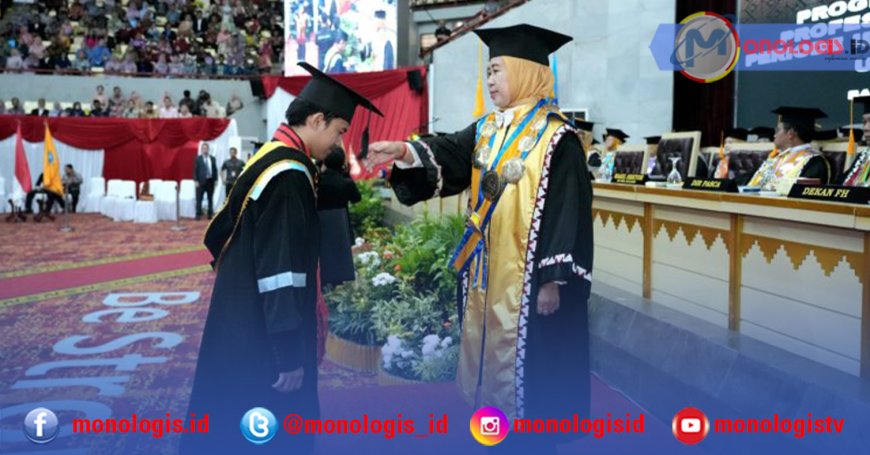 Unila Wisuda 717 Lulusan Periode Tiga