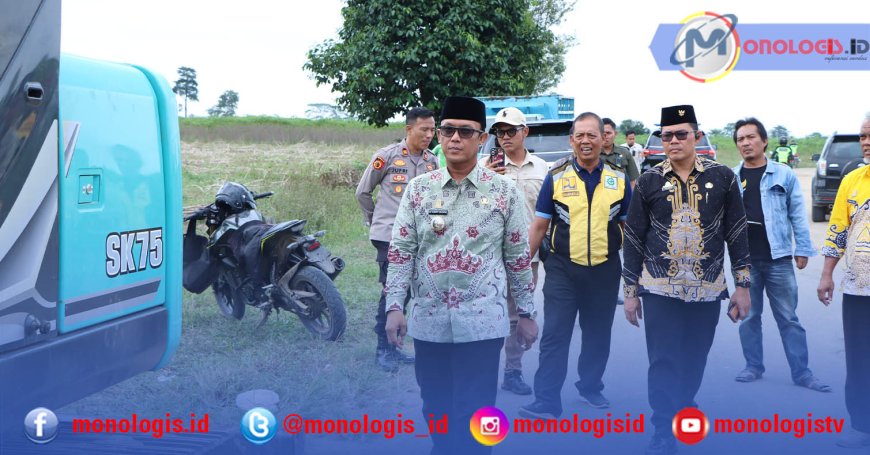 Tinjau Pelebaran Jalan Rumbia-Bumi Nabung, Bupati Lampung Tengah: Harus Tepat Waktu dan Berkualitas