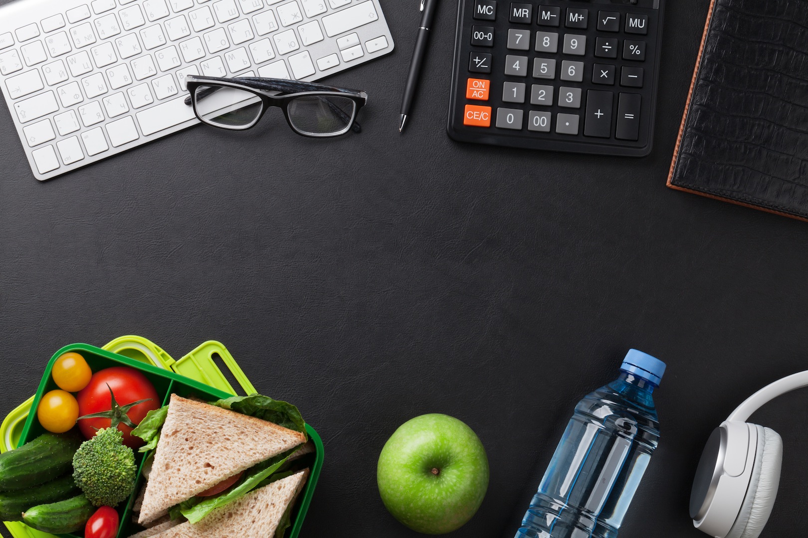 terbiasa membawa bekal ke kantor