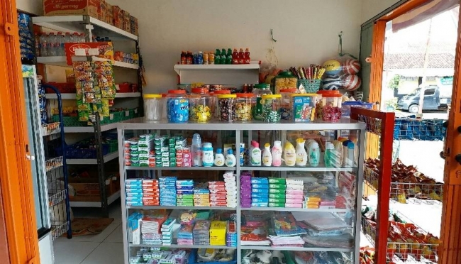 warung sembako rumahan