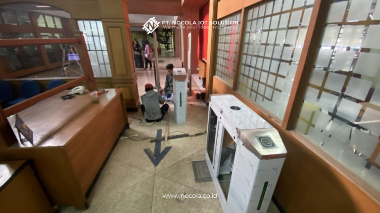 Kolaborasi Riset IPB dan PT Nocola IoT Solution: Pengembangan Solusi Smart Classroom Canva