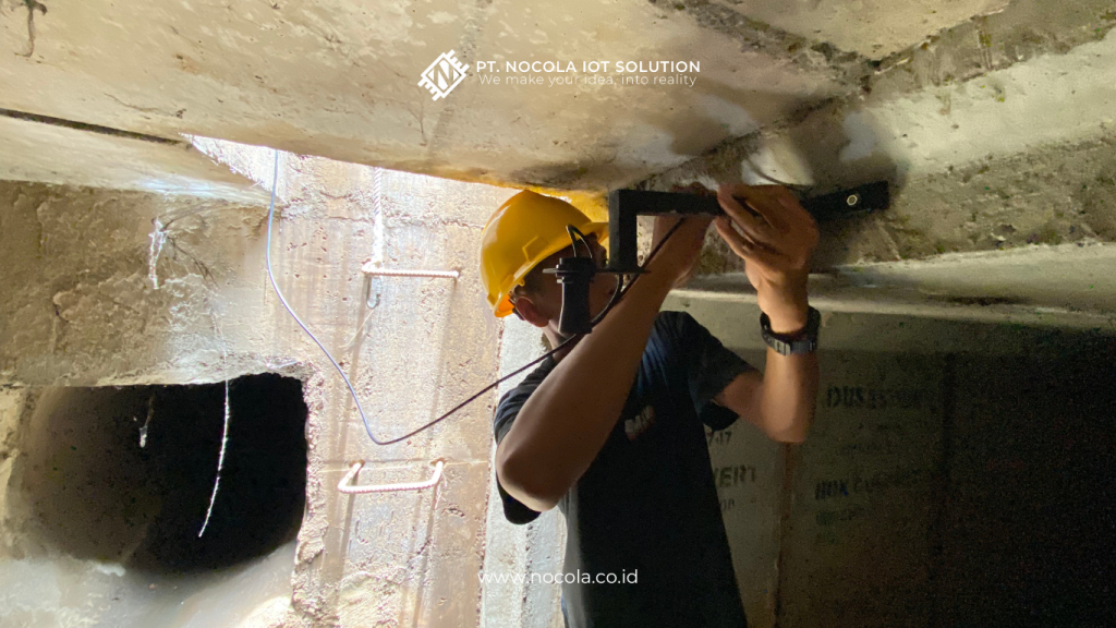 Water Level Monitoring with Water Level Sensors
Canva