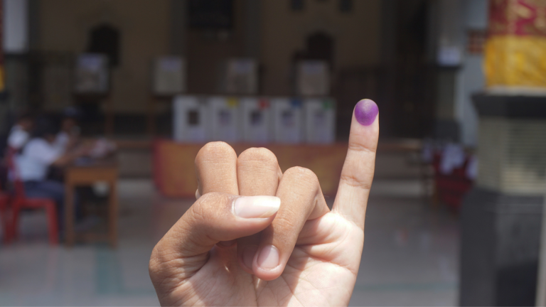 Transformasi Pemilu di Era Teknologi Informasi Canva