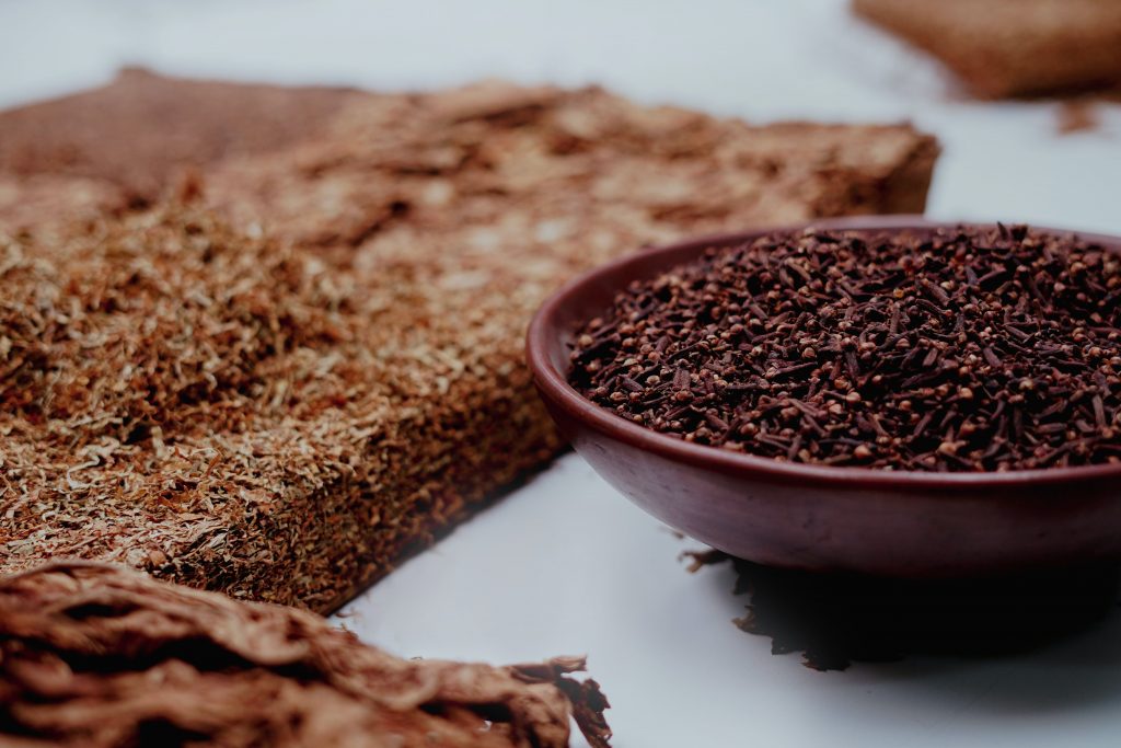 https://www.pexels.com/id-id/foto/makanan-sehat-fajar-alam-9214060/