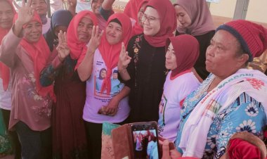 WARGA JATI GENTONG MINTA JALAN DESA DI COR, NINA LANGSUNG ACC