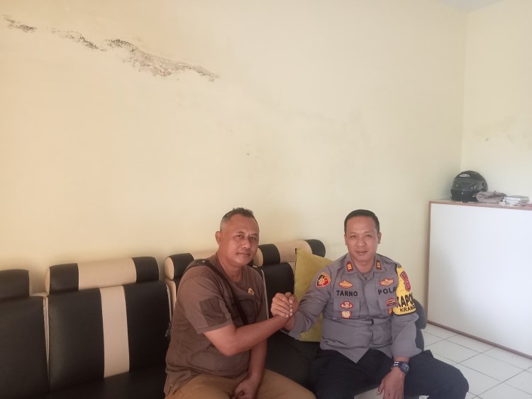 *Lima Menit Awak Media Sorotrepublika.com Bersama Kapolsek Krangkeng*
