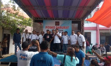 WARTAWAN INDRAMAYU MENOLAK DENGAN TEGAS TERKAIT PENGOSONGAN GEDUNG GRAHA PERS