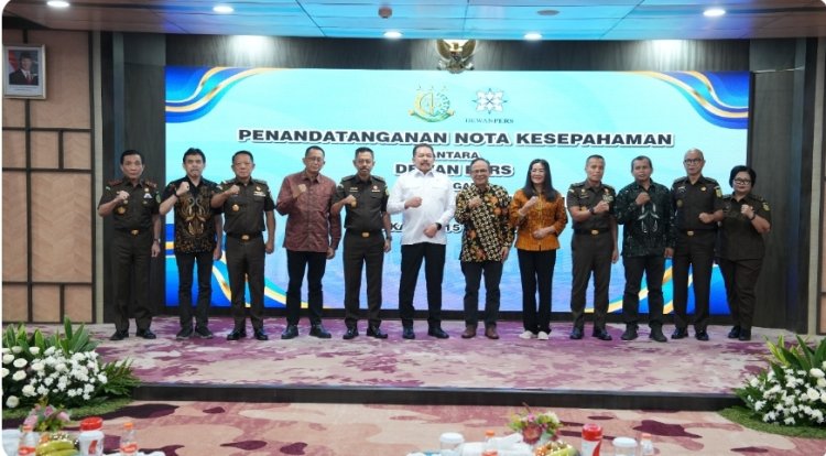 Kejagung dan Dewan Pers Teken MoU, Dukung Penegakan Hukum-Kemerdekaan Pers