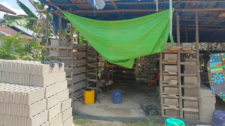 Begini Proses Pembuatan Bata di Sekayam, Sanggau, Kalimantan Barat