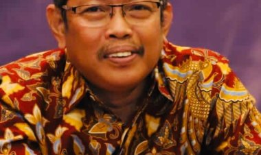 Militerisasi Ruang Siber Dan Ancaman Bagi Demokrasi          Oleh: Dr. Bachtiar – Pengajar Hukum Tata Negara FH UNPAM
