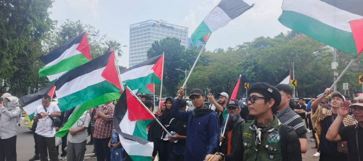 Ratusan Aktivis Gelar Aksi di Kedubes AS, Tolak Solusi Dua Negara dan Kutuk Genosida Gaza