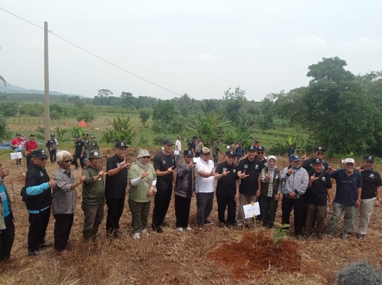 Kolaborasi Jemaat Muslim Ahmadiyah Indonesia ,ICRP,Yayasan Alam Lestari Bersama Kemenhut RI Penanaman 100.000 Bibit Pohon