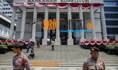 Tegas Putusan MK: Polisi Aktif Pilih Pensiun Bila Ingin Tempati Posisi Sipil, Tidak Ada Rangkap Jabatan!?