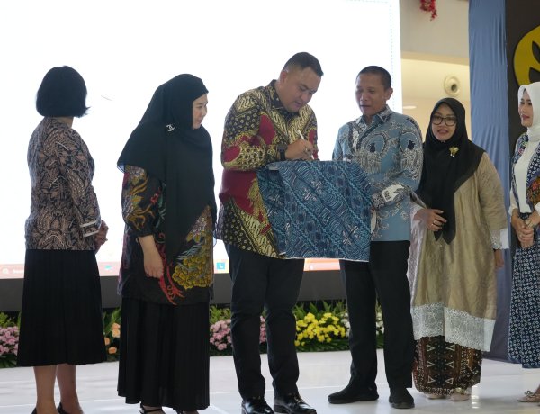 Bupati Bogor Dorong Pelestarian Budaya dan Ekonomi Kreatif, Melalui Festival Batik Kabupaten Bogor