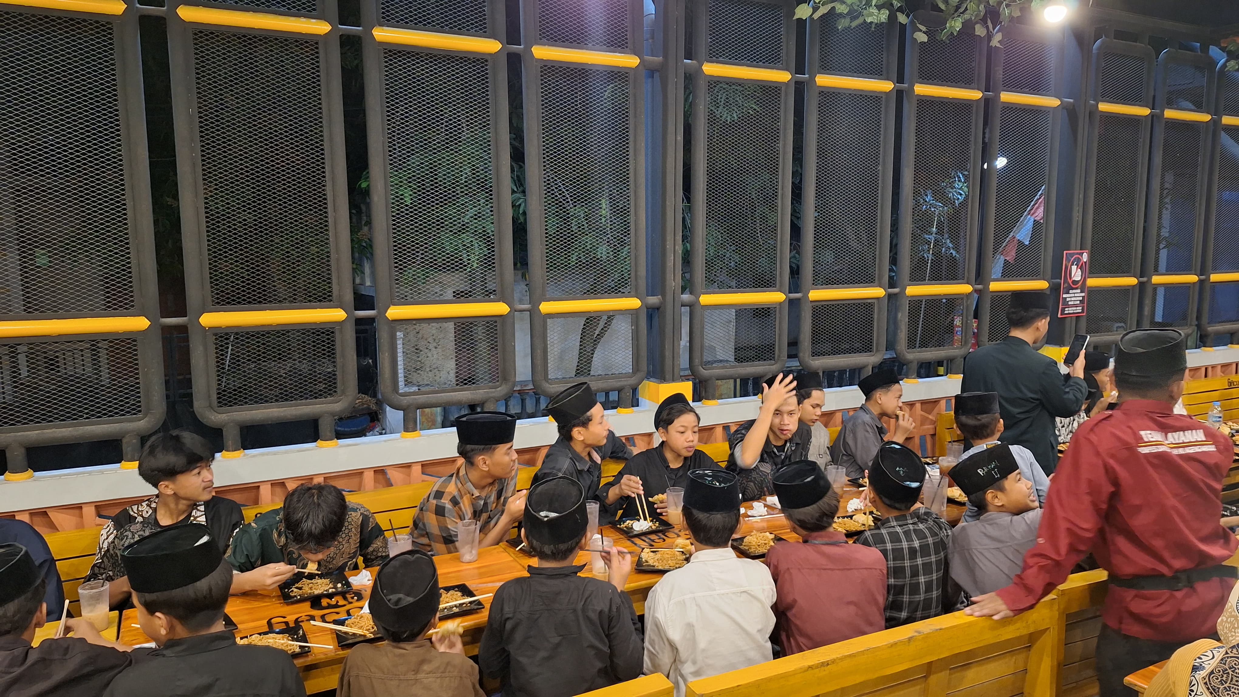DINNER SANTRI PONDOK MBODO