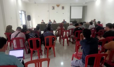 menggelar rapat koordinasi (rakor) pembinaan bagi puluhan pengrajin batu hijau yang tergabung dalam Paguyuban Batu Hijau Cikembar