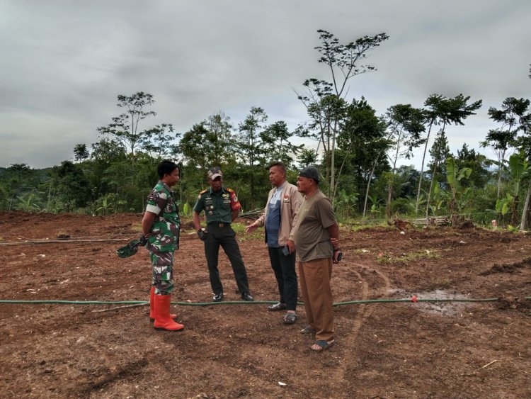 Desa langkap jaya pembangunan Huntara di lokasi pengungsian.