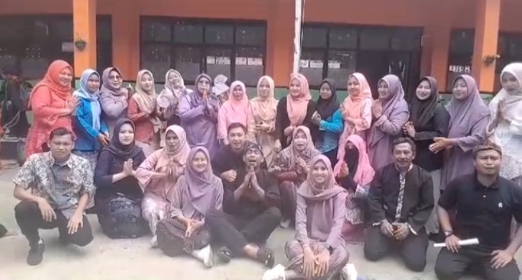SDN 03 Pelabuhan Ratu Gelar Kegiatan Seni Budaya Bertema "Mieling Bahasa Indung Sadunia"