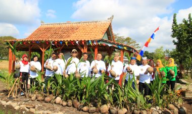 280 Bibit Kelapa Ditanam di SAE Lapas Banyuwangi, Kalapas : Dukung Ketahanan Pangan