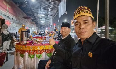 *Irjen. Pol (Purn) Ike Edwin Meriahkan Pergantian Tahun 2026 Bersama PWDPI dan Tokoh Masyarakat di LGK*