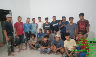 Sosok Tim Pekerja yang Solid dan Kompak dalam Pembangunan Gedung SLB Negeri Bogor