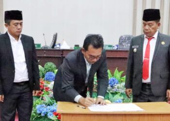 Bupati Simalungun Hadiri Rapat Paripurna DPRD Pertanggungjawaban APBD