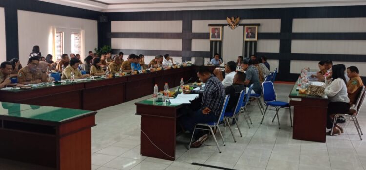 Rapat Pembahasan KUA -PPAS R-APBD 2024 Kabupaten Simalungun. Banyak Pertanyaan, Minim Pengawasan