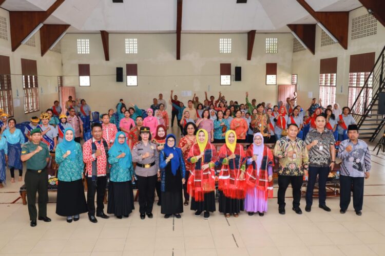 dr Susanti Dewayani SpA Menghadiri Acara Evaluasi Pelaksana IVA Test Kecamatan Siantar Marihat