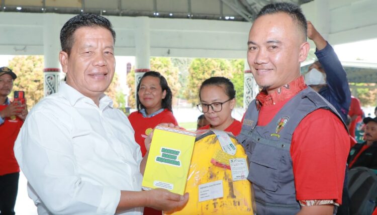 Bupati Simalungun Menghadiri Bimtek Peningkatan Kapasitas Pertanian / Pelaku Usaha Holtikultura