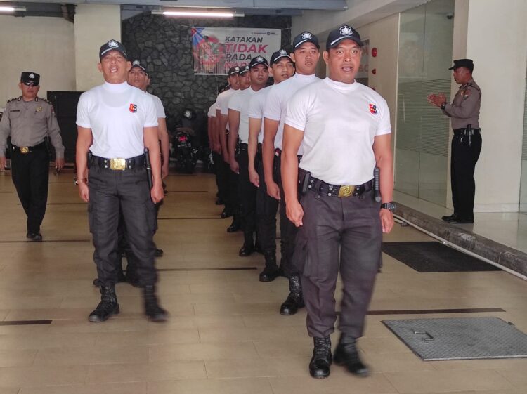 Sat Binmas Polres Pematang Siantar Beri Pelatihan Satpam di Panin Bank
