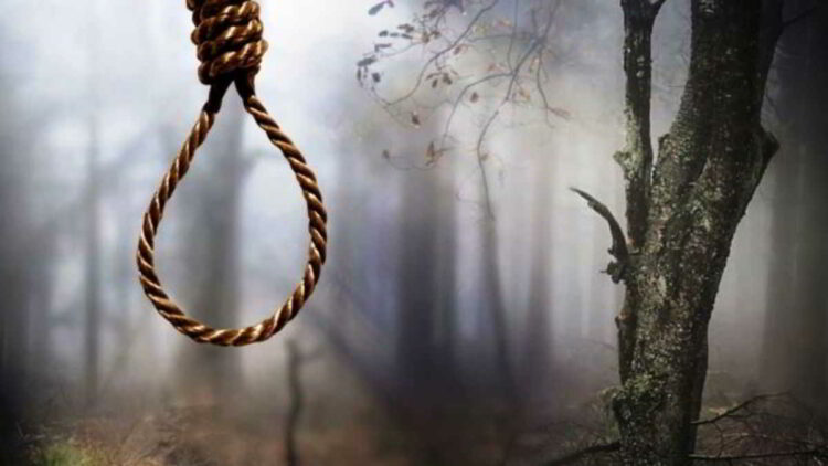 Roselvin Sinaga Tewas Gantung Diri di Pohon Aren