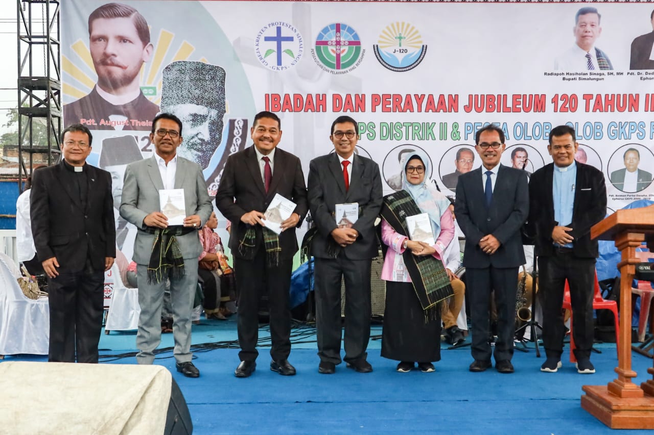 Wali Kota Pematang Siantar Menghadiri Jubileum 120 Tahun Injil Di ...