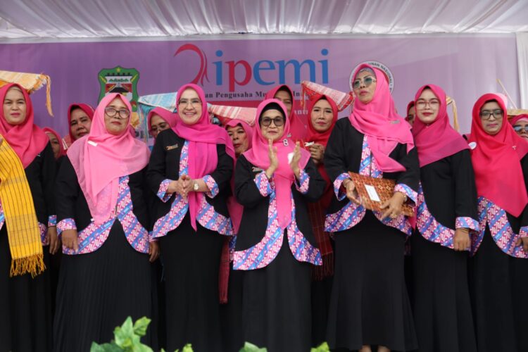 Susanti Dewayani Hadiri Pelantikan Pengurus Daerah IPEMI Pematang Siantar