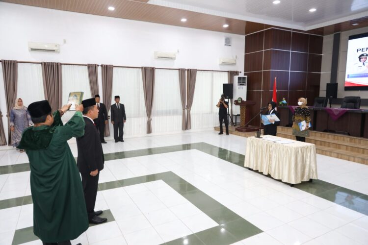 dr Susanti Dewayani Melantik Mulyono sebagai Pj Sekda Kota Pematang Siantar