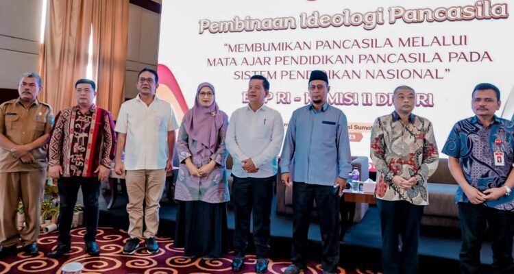 Sosialisasi Ideologi Pancasila, Bupati Simalungun Ajak Guru Bumikan Pancasila di Simalungun