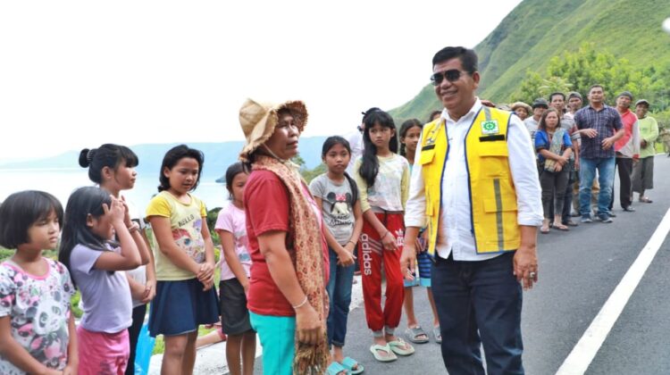 Bupati Simalungun Tinjau Infrastruktur Jalan Yang Baru Di Kerjakan Di Kecamatan Pamatang Silimahuta