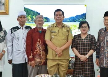 Bupati Simalungun Terima Jamaah Umroh PT Amanah Travel Indonesia