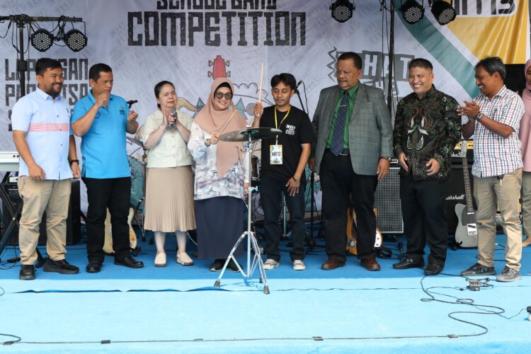 Wali Kota Pematangsiantar Membuka School Band Competition