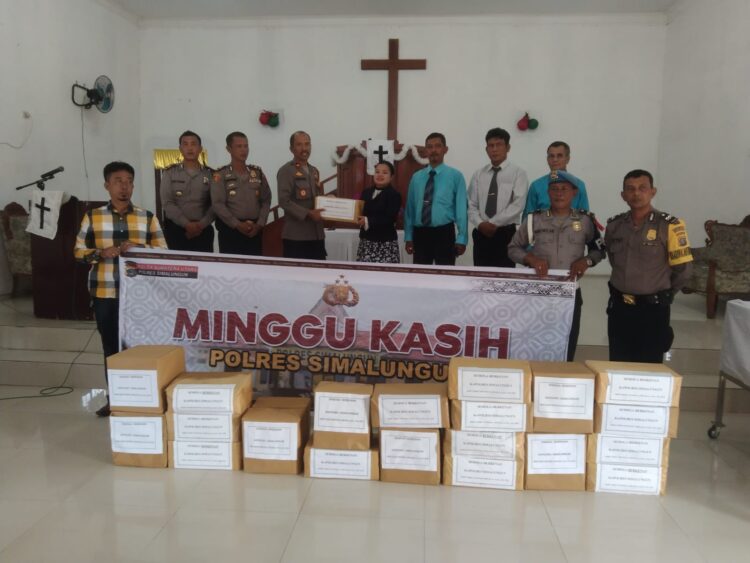 Wakapolres Simalungun Menggelar Kegiatan Minggu Kasih di Gereja HKBP Rogate Bangun