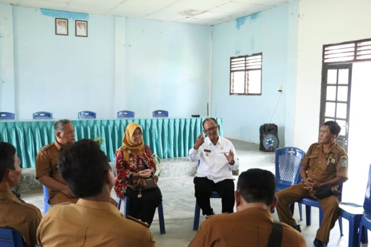 Lakukan Kunker dan Pertemuan dengan Pangulu/Lurah, Wakil Bupati : “Pendamping PKH tidak bisa merubah data”