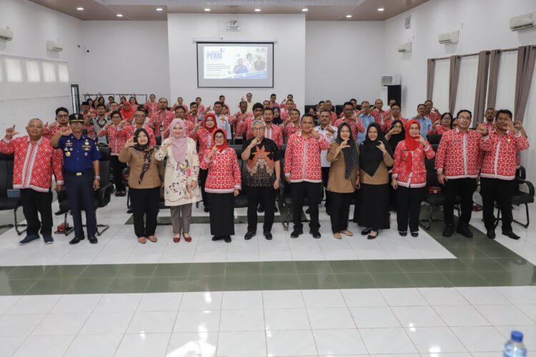 Wali Kota Pematangsiantar Membuka Sosialisasi Penerapan Peraturan Komisi Informasi Nomor 1 Tahun 2021 tentang Standar Layanan Publik