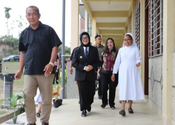 Wali Kota Pematangsiantar Menandatangani Prasasti Gedung Sekolah TPA PAUD Santo Yosef