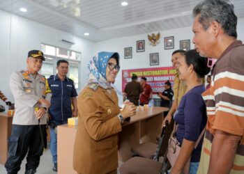 dr Susanti Dewayani Menghadiri Penyerahan Surat Keputusan Penyelesaian Perkara dengan R J di Rumah Restorative Justice