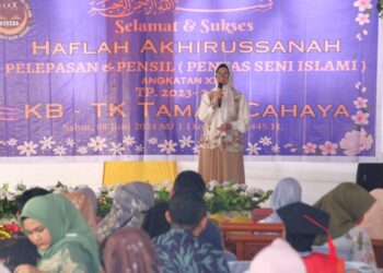 Susanti Dewayani Menghadiri Haflah Akhirussanah dan Pentas Seni KB – TK Taman Cahaya