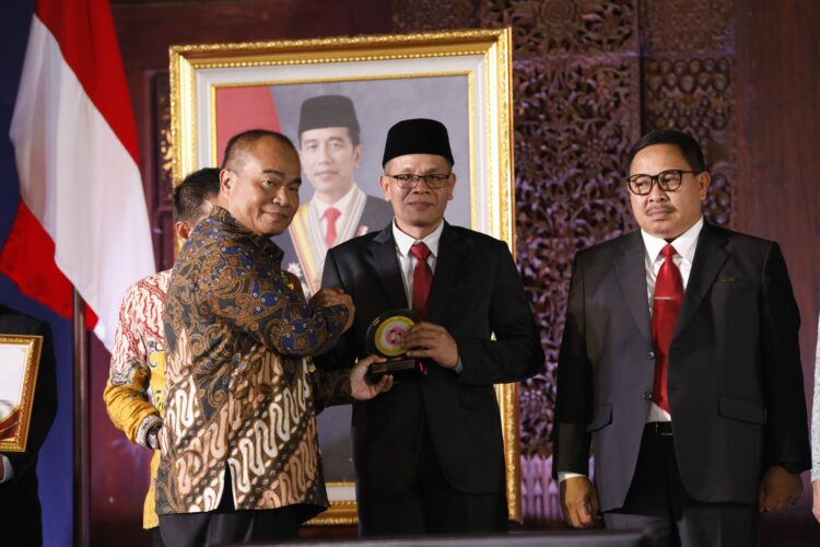 Pemko Pematangsiantar Raih Penghargaan dari Badan Koordinasi Keluarga Berencana Nasional